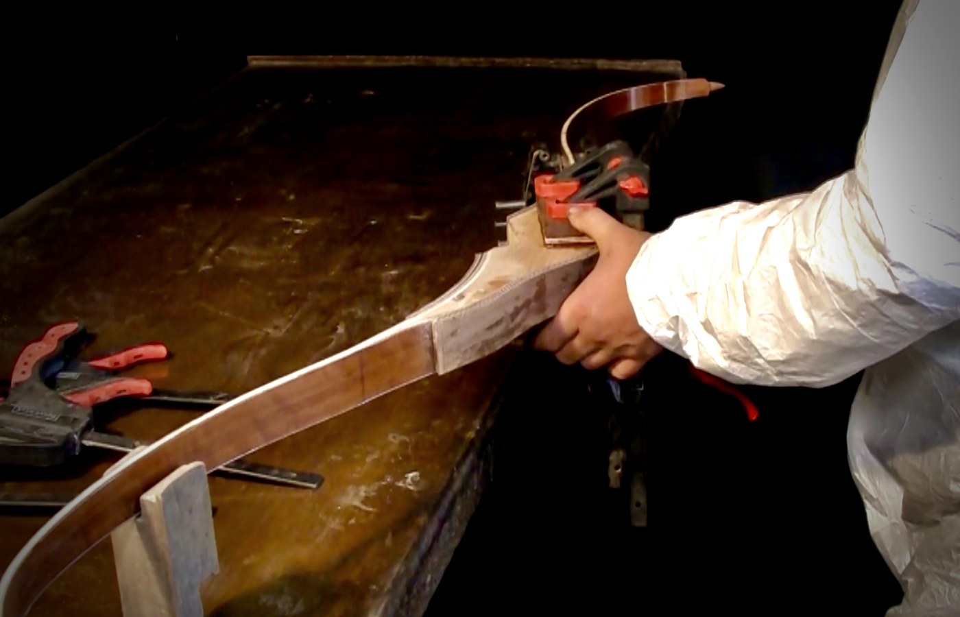 Form and balance during shaping